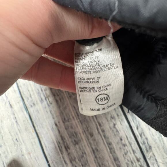 Nike Infant Puffer Jacket Black/Red Hooded – Size 18M - Picture 4 of 4